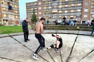 MATH Teacher try to win in a street fight !!! Bad idea, punished !